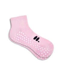 quarter grip sock in pink - CHERRY KNOTS