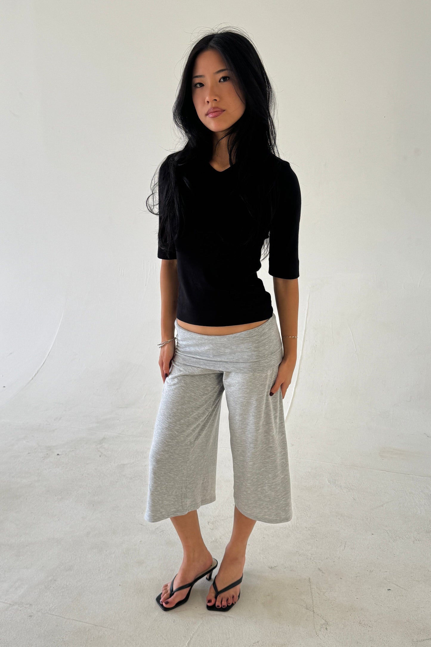 organic v rib tank in black - CHERRY KNOTS