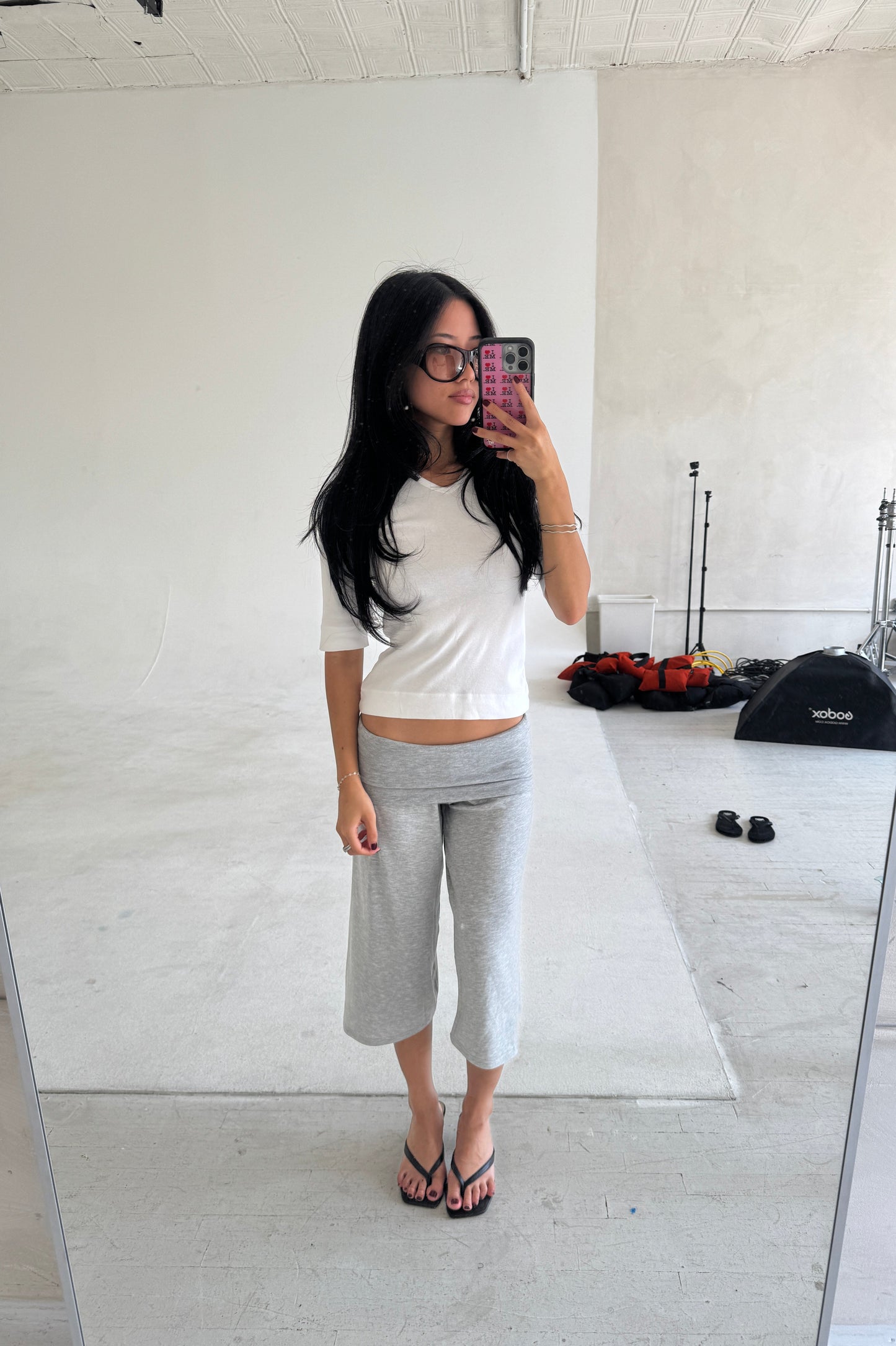 organic v rib tank in white - CHERRY KNOTS