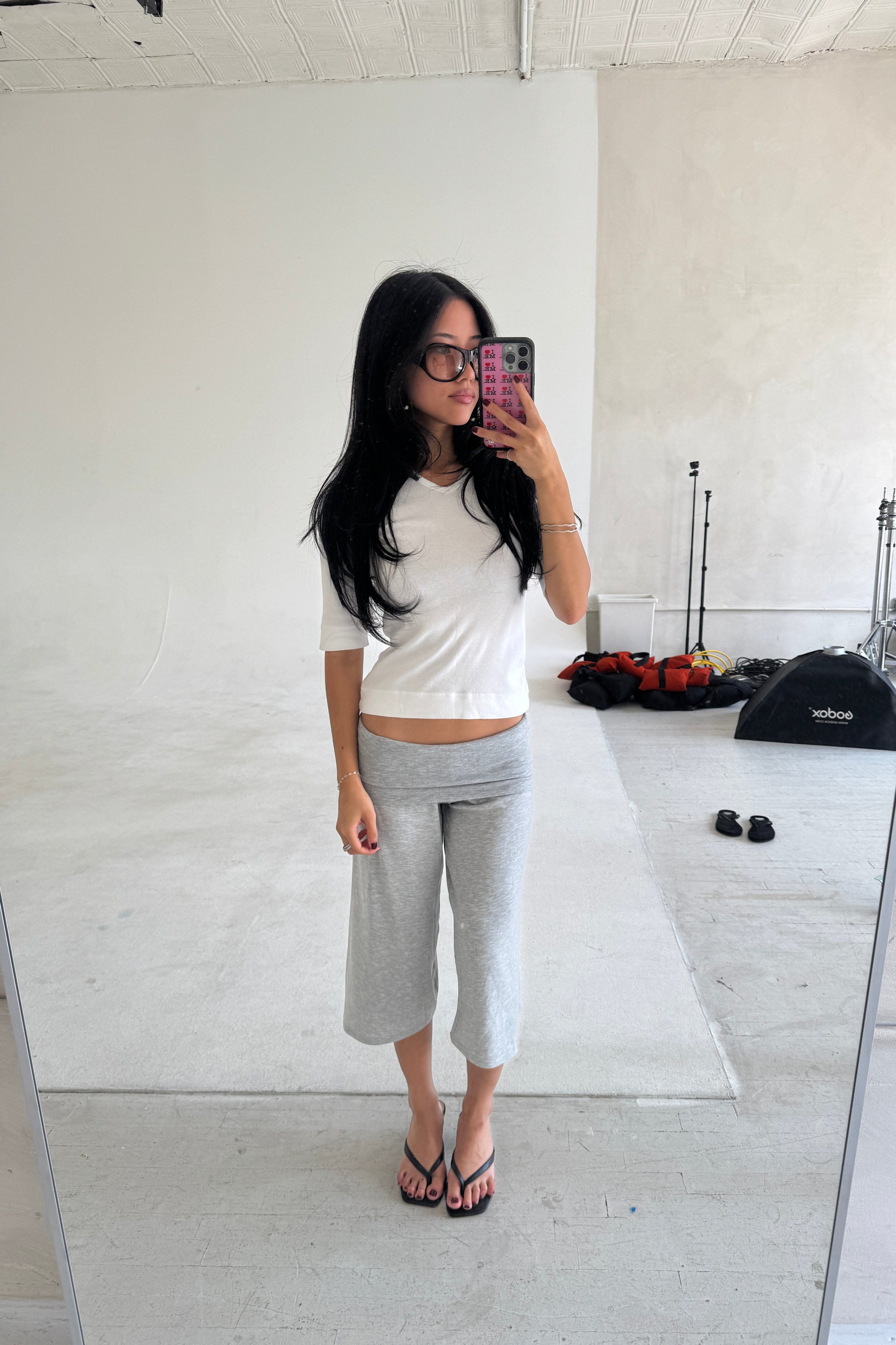 organic v rib tank in white - CHERRY KNOTS