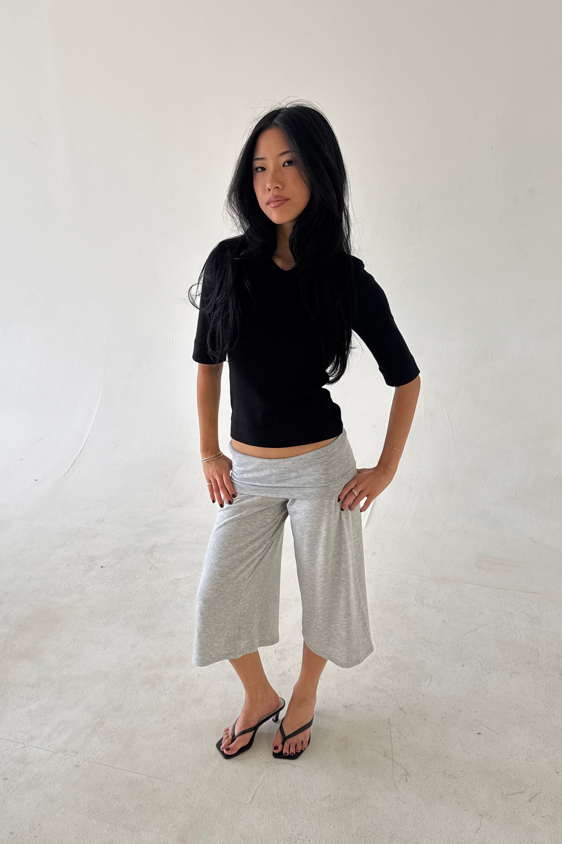 organic v rib tank in black - CHERRY KNOTS