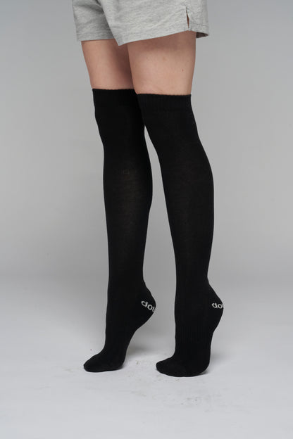 ultrahigh sock in black