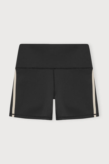 gia biker shorts in black