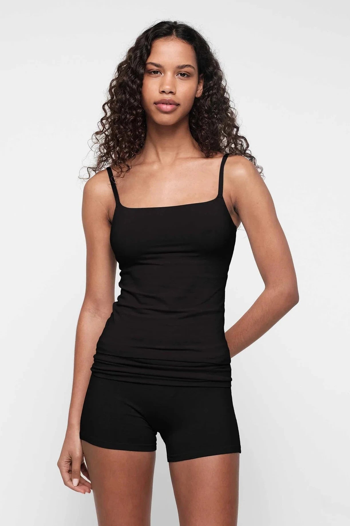 flex cami in black - CHERRY KNOTS