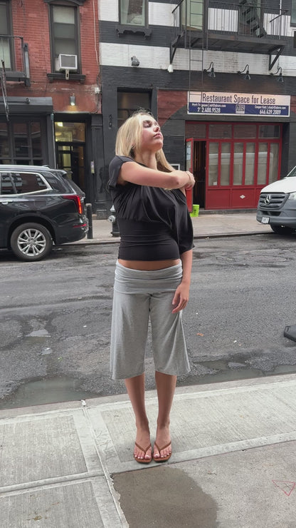 slouchy tee in black